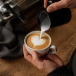 Latte Art für zu Hause: So gelingt das Herz im Milchschaum